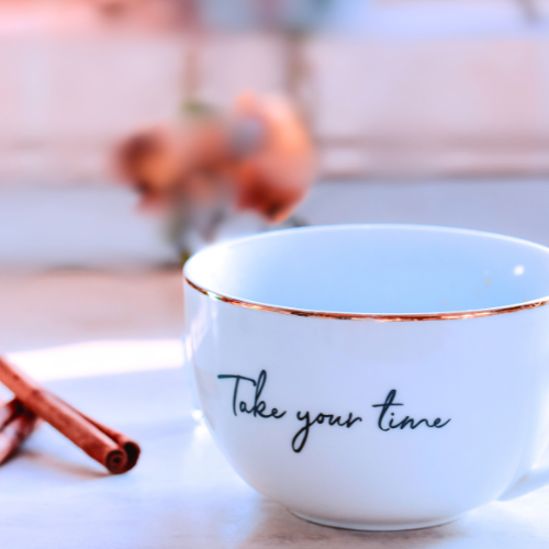 Teetasse mit dem Schriftzug 